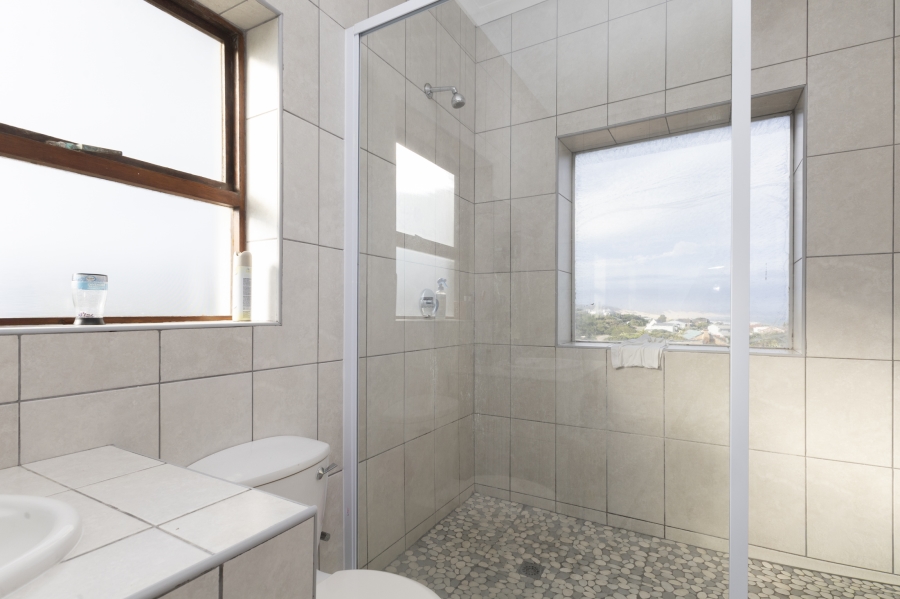 8 Bedroom Property for Sale in West Beach Eastern Cape